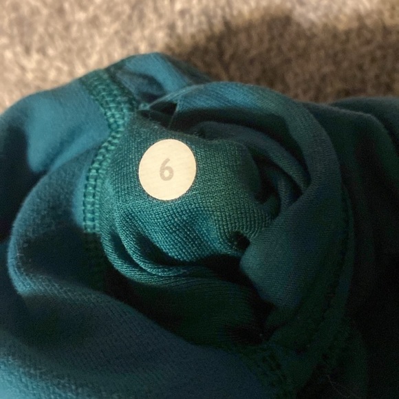 Lululemon Wunder Under 6; 28” - Picture 11 of 13
